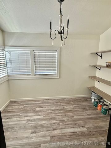 1210 NE 8th Street, Wagoner, OK 74467