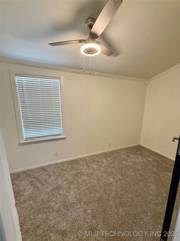 1210 NE 8th Street, Wagoner, OK 74467