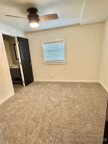 1210 NE 8th Street, Wagoner, OK 74467