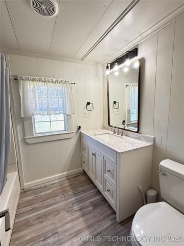 1210 NE 8th Street, Wagoner, OK 74467