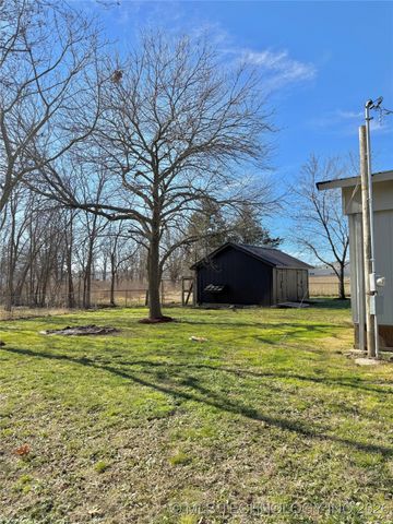 1210 NE 8th Street, Wagoner, OK 74467