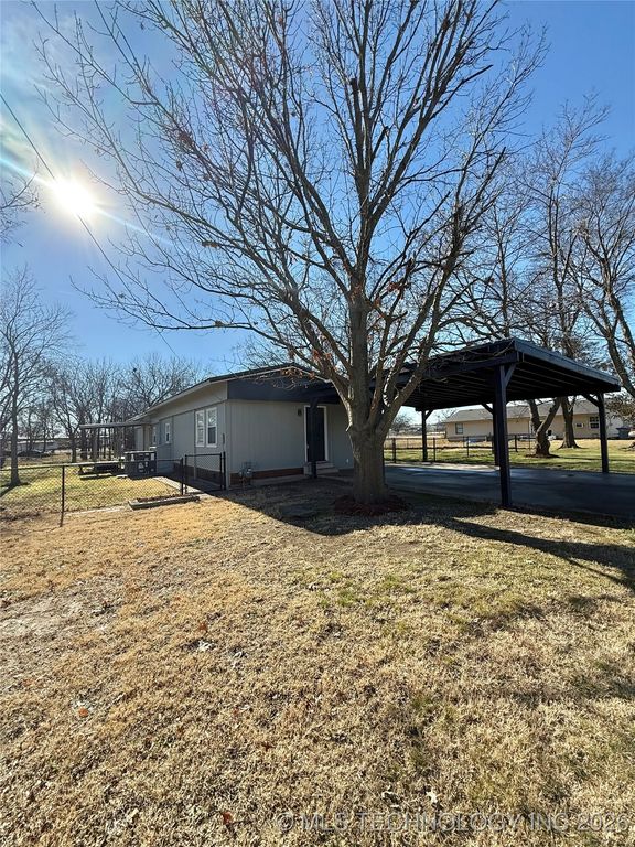 1210 NE 8th Street, Wagoner, OK 74467
