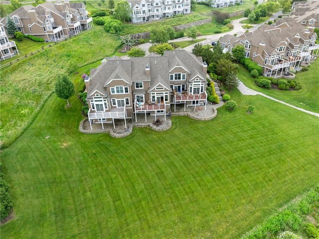 83 Waters Edge Street 24, Tiverton, RI 02878