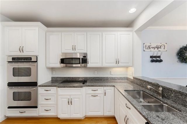 83 Waters Edge Street 24, Tiverton, RI 02878