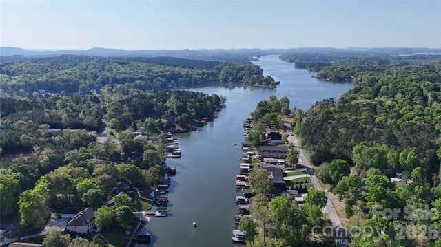 257 Rolling View Drive, New London, NC 28127