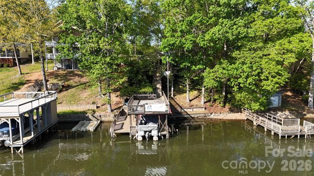 257 Rolling View Drive, New London, NC 28127