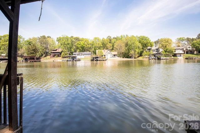 257 Rolling View Drive, New London, NC 28127