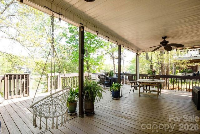 257 Rolling View Drive, New London, NC 28127