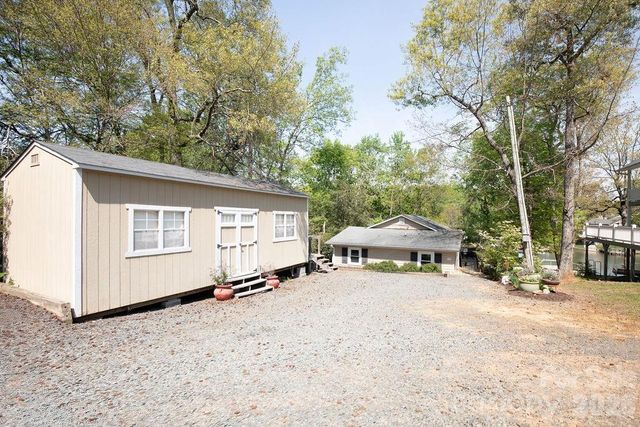 257 Rolling View Drive, New London, NC 28127