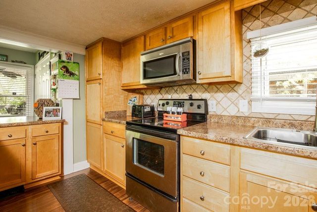 257 Rolling View Drive, New London, NC 28127