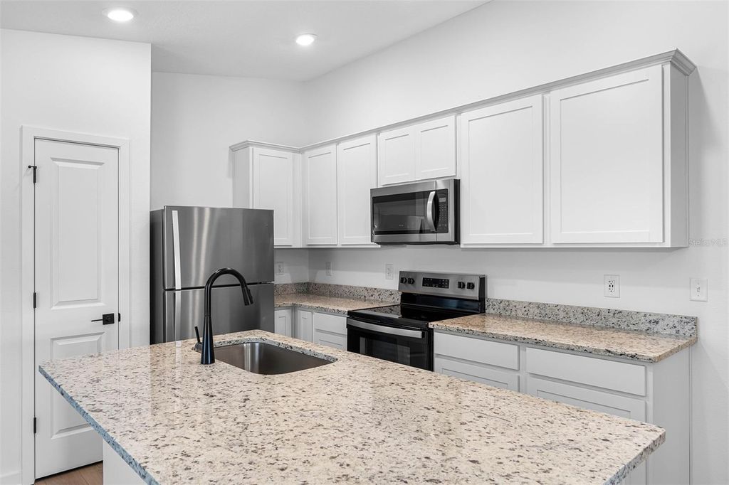 Image 4 of property listing at Address unavailable.