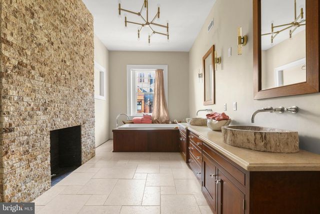 1007 N CALVERT ST, Baltimore, MD 21202