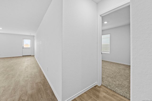 16055 Mahogany Way, Elmendorf, TX 78112