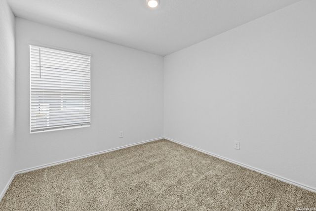 16055 Mahogany Way, Elmendorf, TX 78112