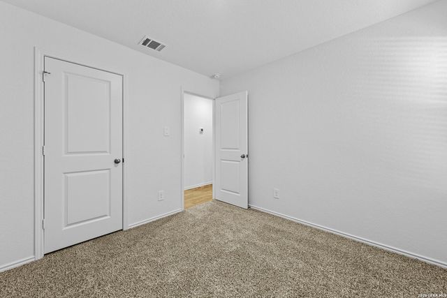 16055 Mahogany Way, Elmendorf, TX 78112