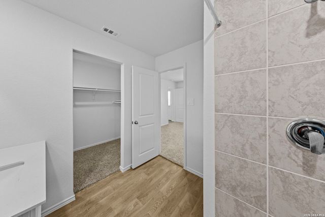 16055 Mahogany Way, Elmendorf, TX 78112