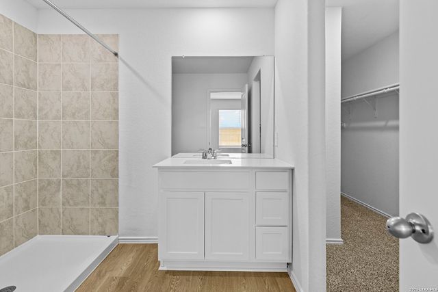 16055 Mahogany Way, Elmendorf, TX 78112