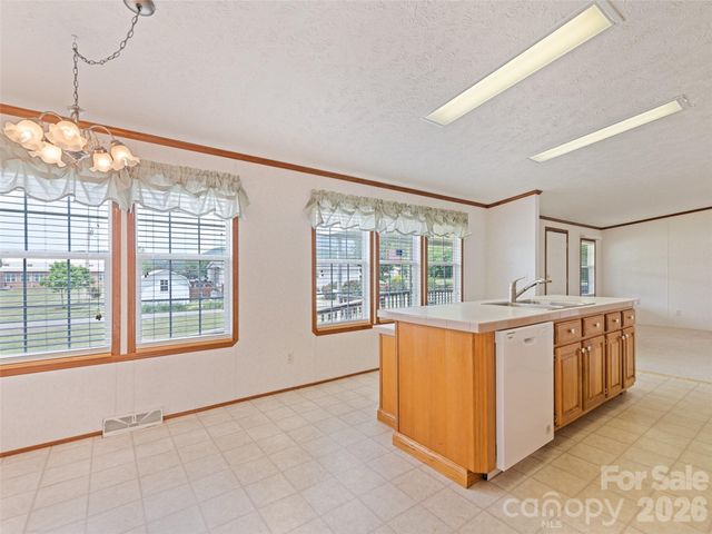 25 Lester Lane, Waynesville, NC 28785