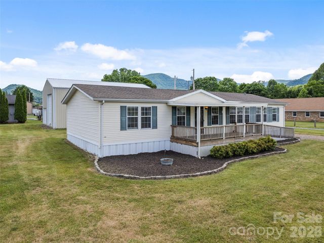 25 Lester Lane, Waynesville, NC 28785