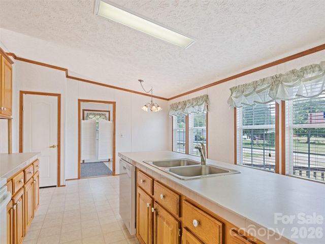 25 Lester Lane, Waynesville, NC 28785