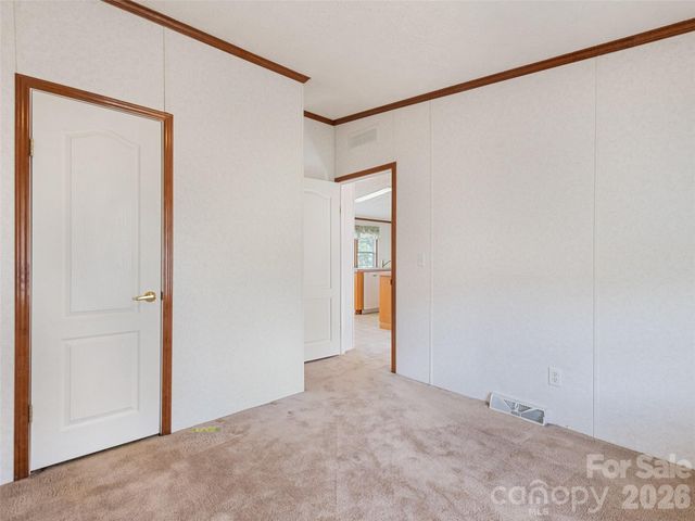 25 Lester Lane, Waynesville, NC 28785