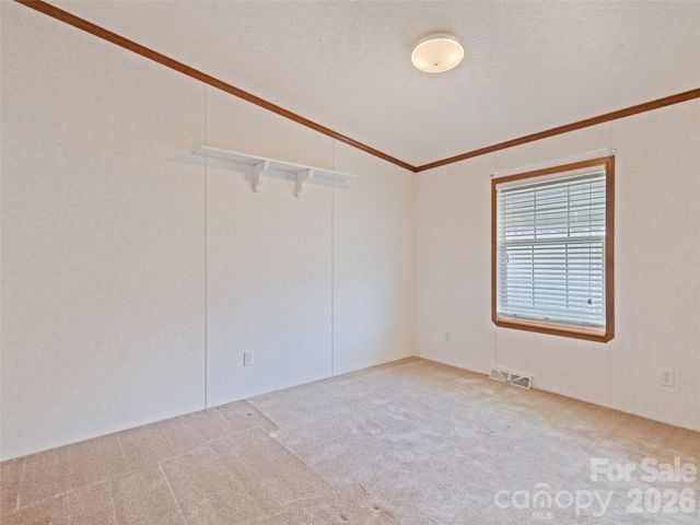 25 Lester Lane, Waynesville, NC 28785