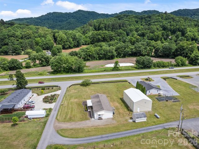 25 Lester Lane, Waynesville, NC 28785