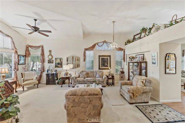 8613 N Whitney, Fresno, CA 93720