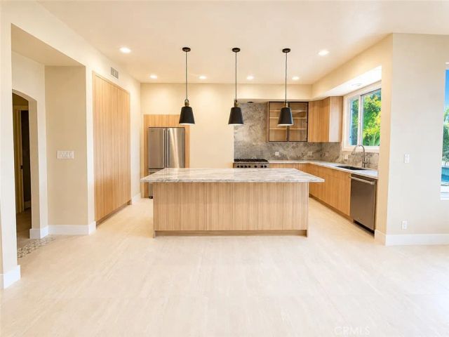 24907 Marbella Court, Calabasas, CA 91302