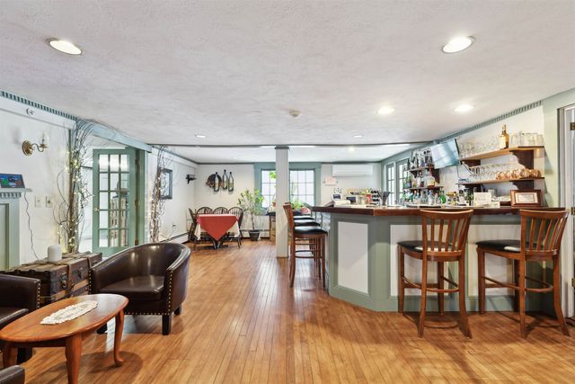 67 Pleasant View Road, Bradford, NH 03221