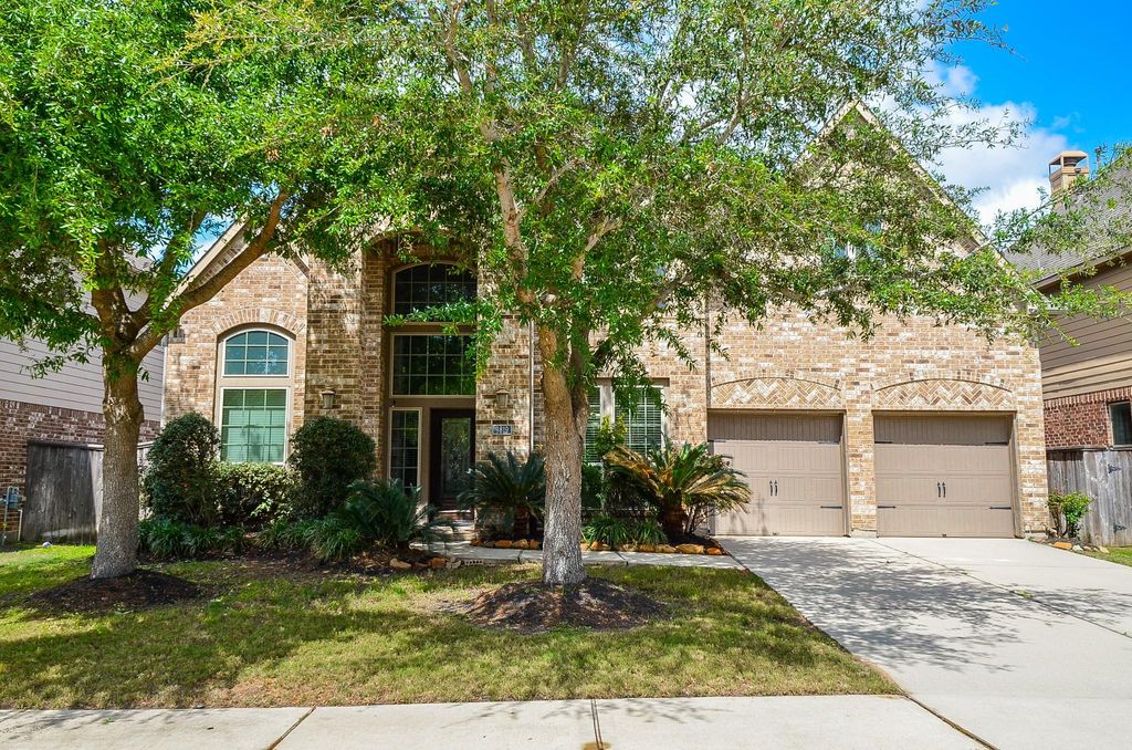 9819 St Romain Drive, Katy, TX 77494
