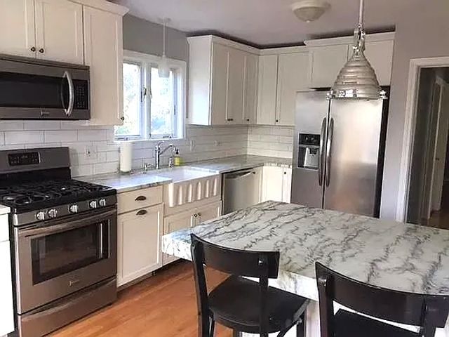 321 N Wright Street, Naperville, IL 60540