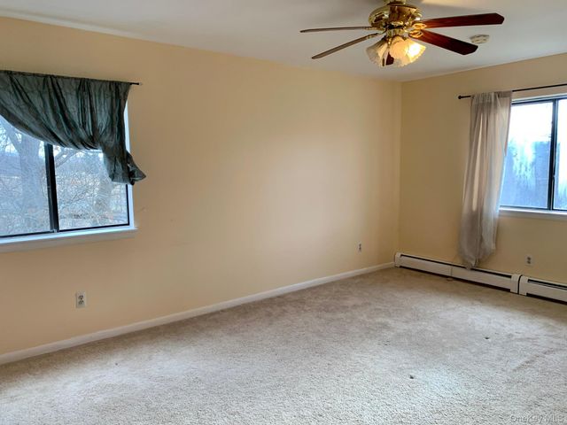 384 Concord Lane, Middletown, NY 10940