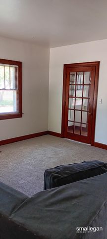 221 S Woodhams Street, Plainwell City, MI 49080