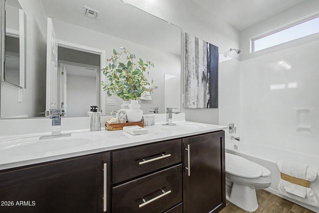 1724 W BONANZA Drive, Phoenix, AZ 85085