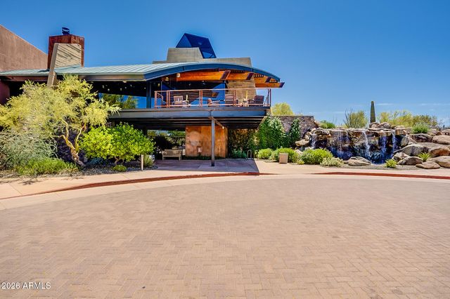 1724 W BONANZA Drive, Phoenix, AZ 85085