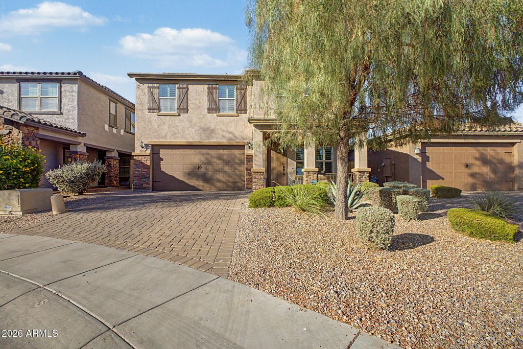 1724 W BONANZA Drive, Phoenix, AZ 85085