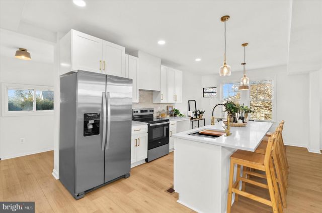 4415 LINDEN AVE, Baltimore, MD 21227