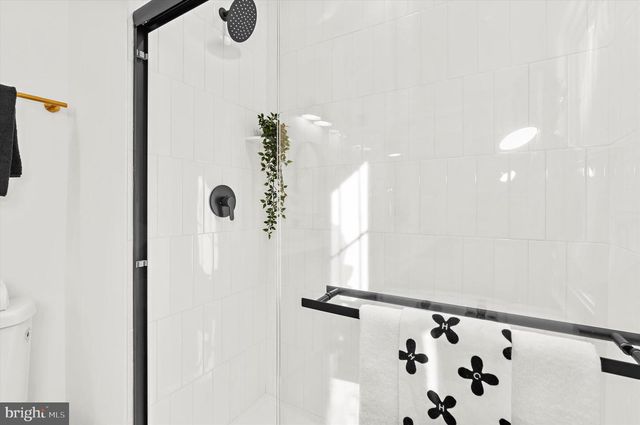 4415 LINDEN AVE, Baltimore, MD 21227