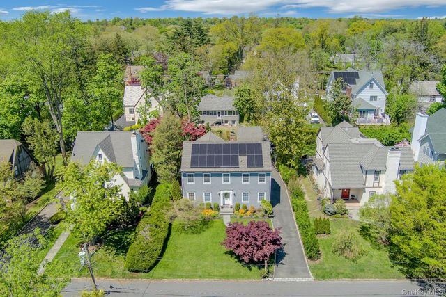 33 Lawrence Road, Scarsdale, NY 10583