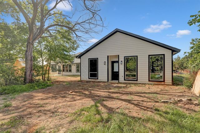705 E Hanna Street, Denison, TX 75021