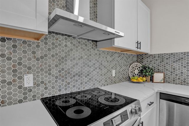 705 E Hanna Street, Denison, TX 75021