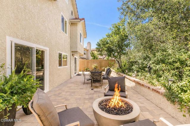 6825 Eaglehaven Lane, Oak Park, CA 91377