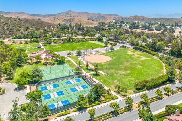 6825 Eaglehaven Lane, Oak Park, CA 91377