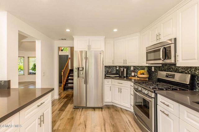 6825 Eaglehaven Lane, Oak Park, CA 91377