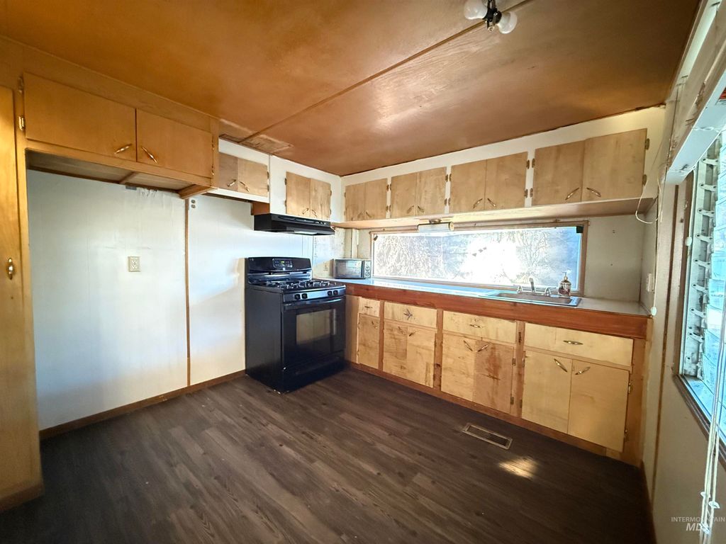102 Woodworth Street, Uniontown, WA 99179 photo 6