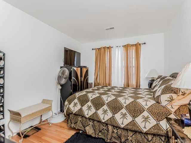35 Dogwood Drive, Middletown, NY 10940