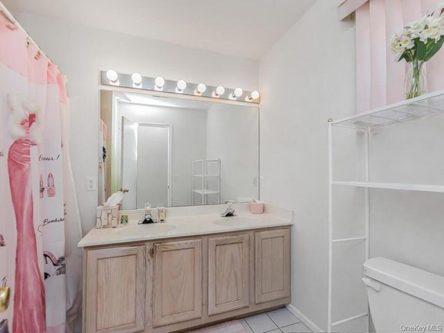35 Dogwood Drive, Middletown, NY 10940