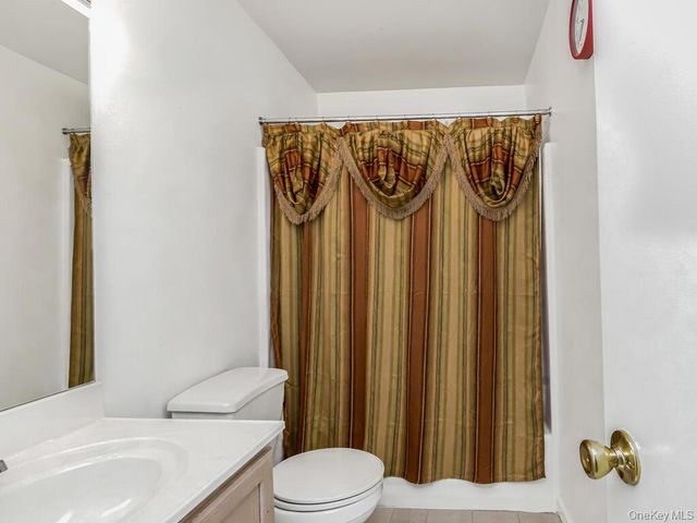 35 Dogwood Drive, Middletown, NY 10940