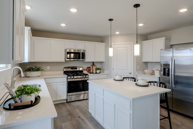 428 Collingwood Road, South Elgin, IL 60177